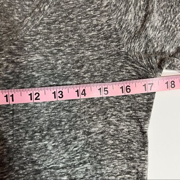 Gap Short Sleeve Crewneck Tee - Picture 12 of 13